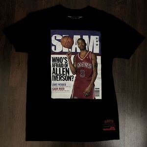 Mitchell and ness graphic tee size medium, men’s
